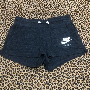 Nike Women’s Vintage Style Gym Shorts Black/Sail 726063-010 Size M